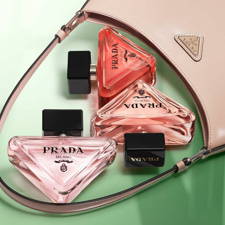 PARADOXE VIRTUAL FLOWER • PRADA, Milano • 50 ml (rechargeable) • Eau de parfum pour femme  Scentia : Parfums et fragrances