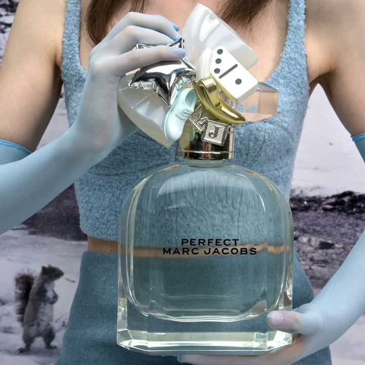 PERFECT Eau de Toilette pour femme • MARC JACOBS • 50 ml  Scentia : Parfums et fragrances